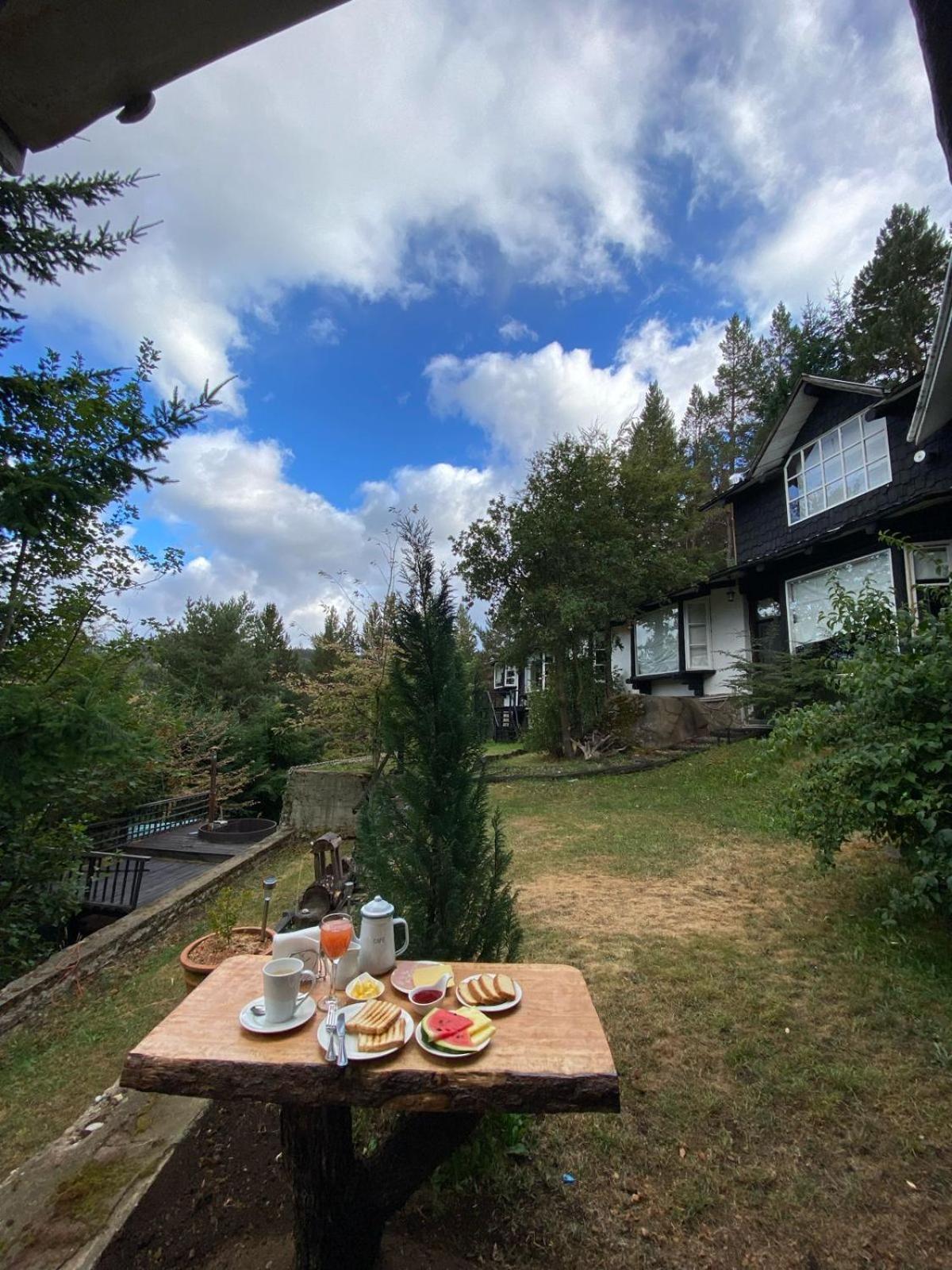 The Patagonian Lodge Coyhaique Esterno foto